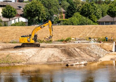 Renaturierung der Ems mit Stückenschneider