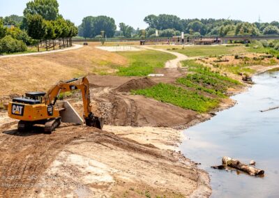 Renaturierung der Ems mit Stückenschneider