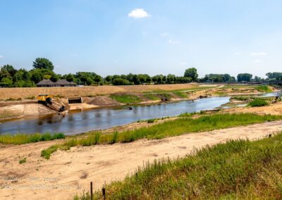 Renaturierung der Ems mit Stückenschneider