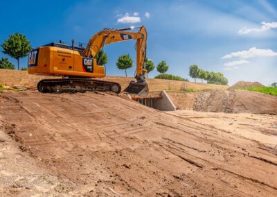 Renaturierung der Ems mit Stückenschneider