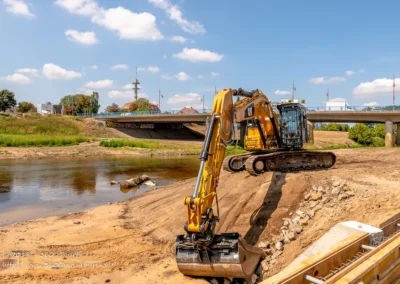 Renaturierung der Ems mit Stückenschneider